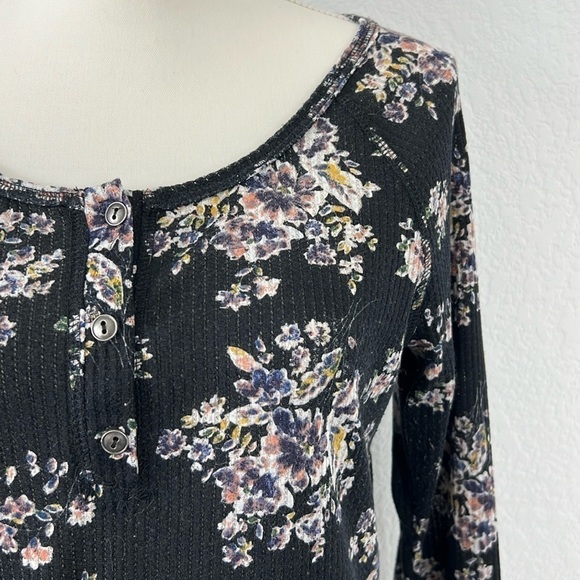 ModCloth Floral Waffle Knit Henley Long Sleeve Top - Picture 3 of 8